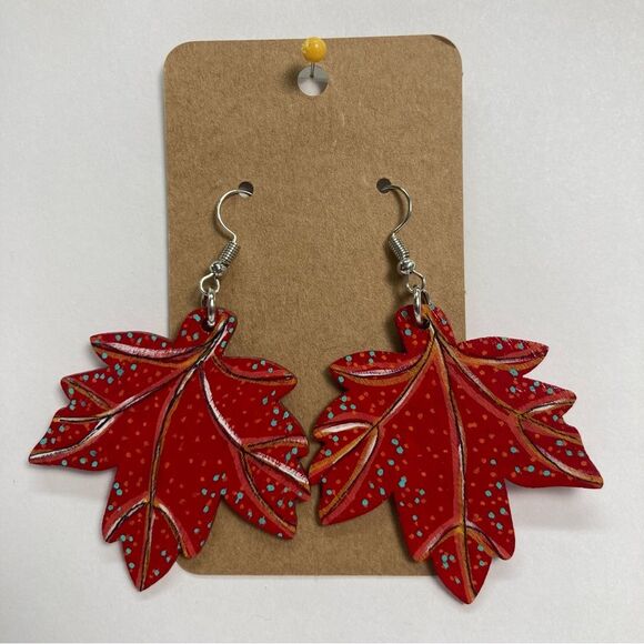 Hand-Painted Earrings Wooden Red Maple Leaf for Fall Halloween Thanksgiving New - Picture 1 of 10